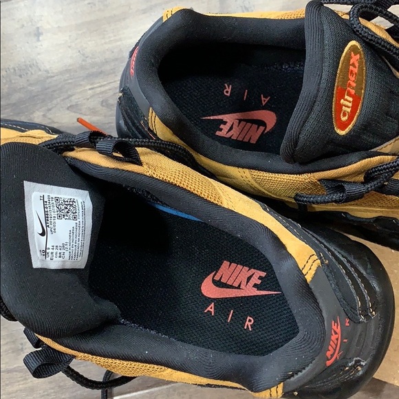 NIKE AIR MAX 95 ESSENTIAL men’s running shoes - Picture 11 of 16